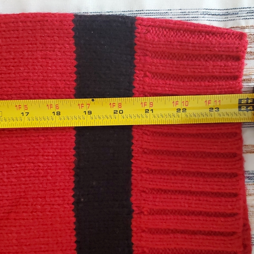 Men's Sweater - Picture 6 of 7